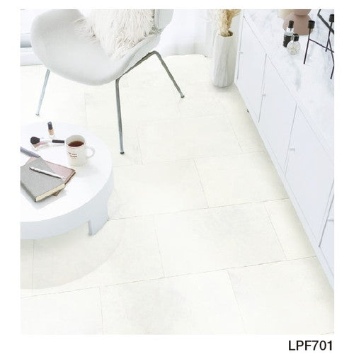 東リ タイル LAYフローリングピタフィー 300mm×450mm ケース売り(24枚入) | 既設の床に「重ねて貼れる」。現状復帰可能な裏面吸着タイプの「簡単リフォーム床材」です。
